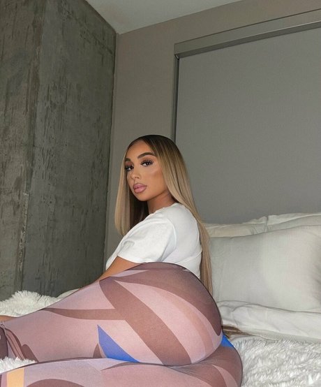 chefchanel actrice artistique galeries