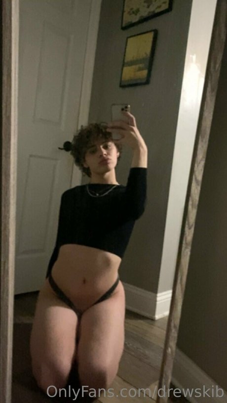 drewskib actrice exclusive photos