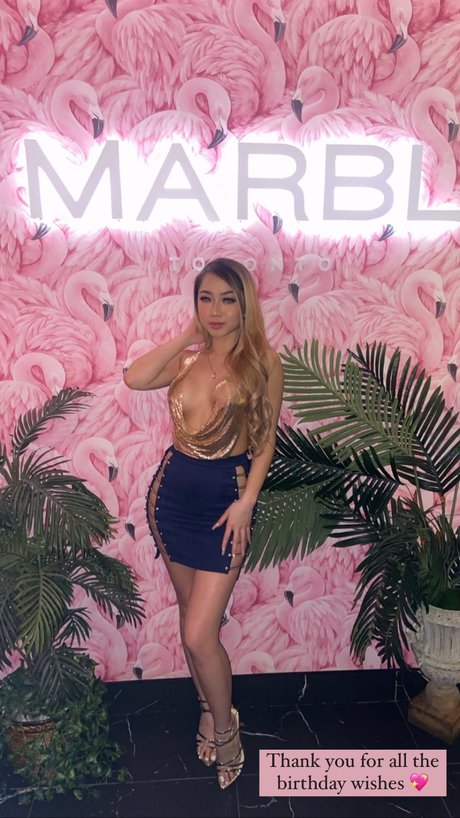 tatouages ​​blonds onlyfans sexy photo