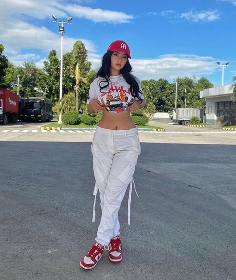 Nika Higashionna art étoile image