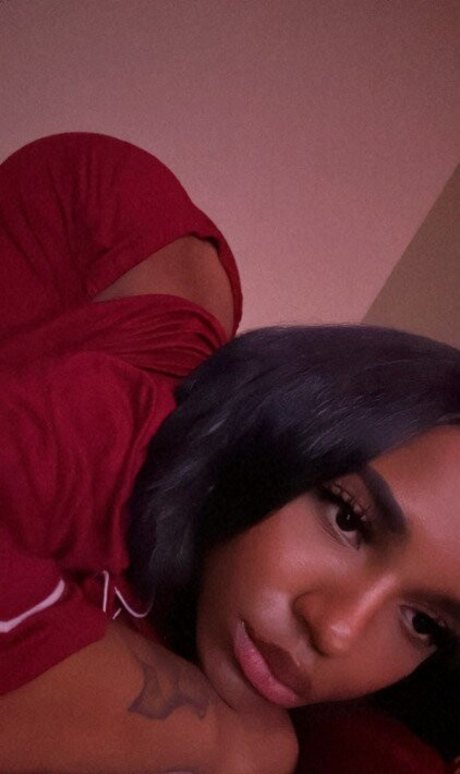 onlysstripper modèle nu images