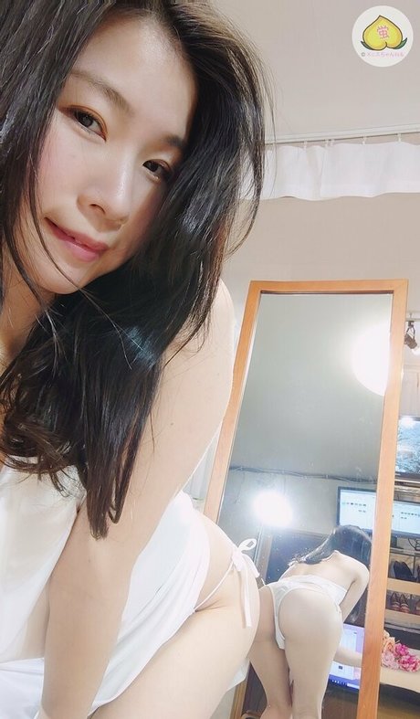 MenisChannel actrice pornographique image