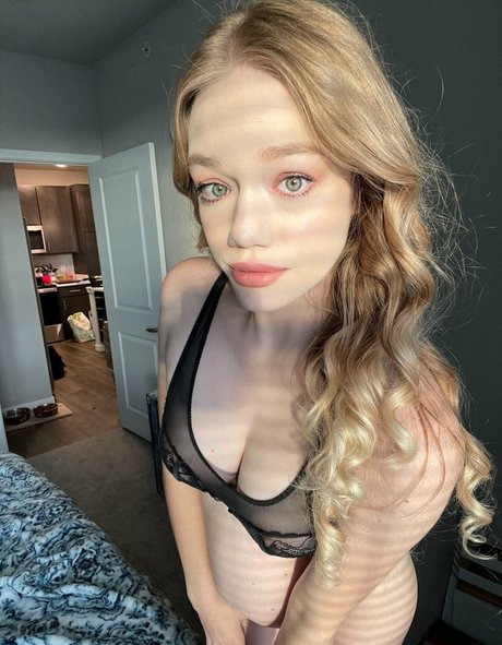 lizzysweetsofficial étoile adulte image