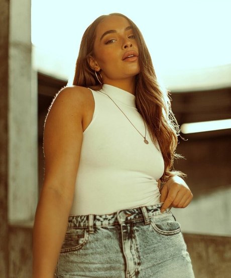 Clo Lloyd art star du porno archive