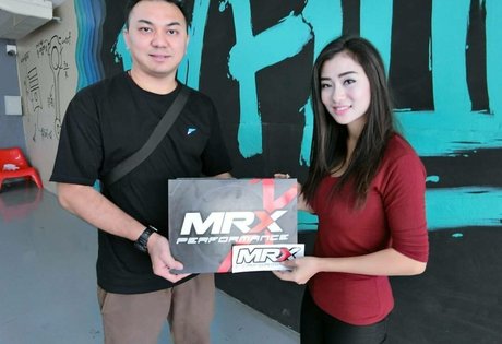 pom-pom girl asiatique onlyfans nus érotiques galerie