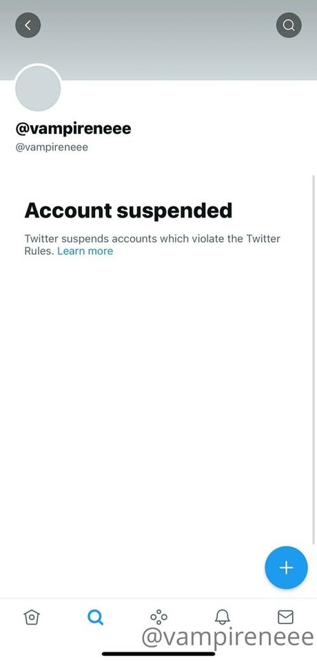 vampireneee modèle adulte des photos