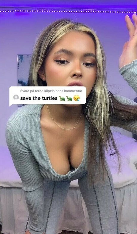 Alma Persson mannequin image