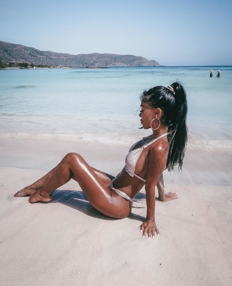 Isabel Raad star du porno parfaite photo