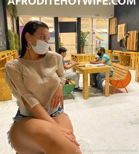 mamie milf onlyfans gratuit belle photos