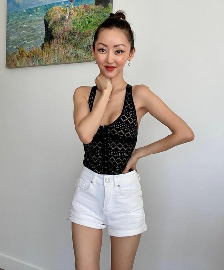 Yeonmi Park star du porno exclusive photo