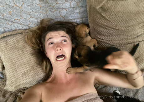 beeboo girl star du porno érotique photos