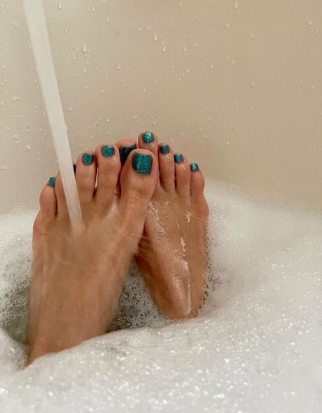 footjob pour ados uniquementfans exclusif gratuit image