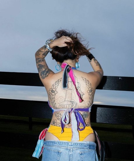 Fakeredhead666 modèle gratuit galerie