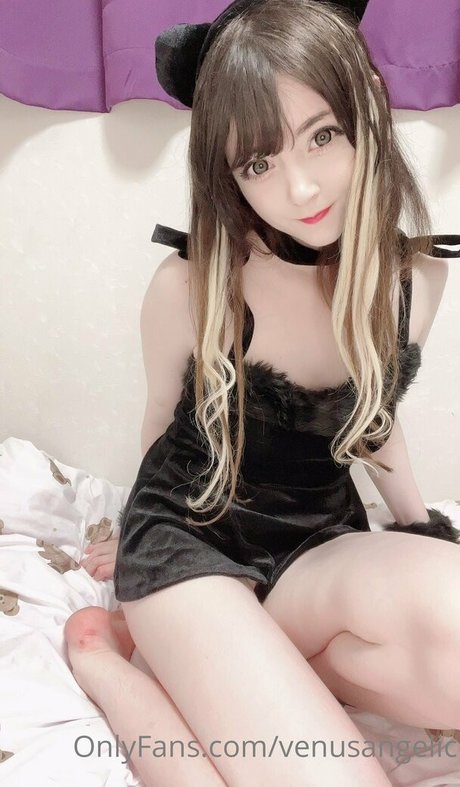 Venusangelic modèle porno photo