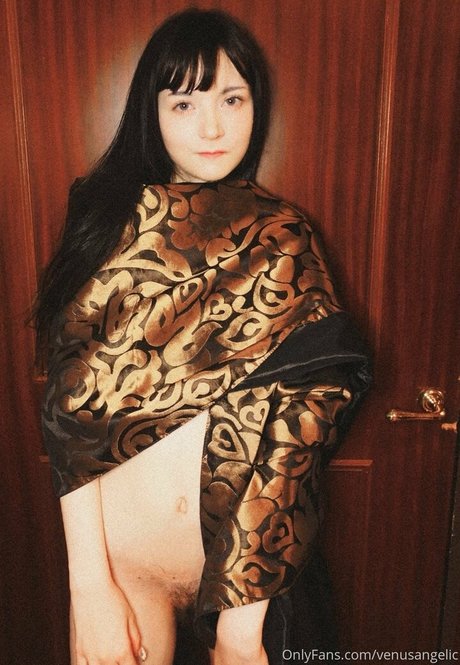 Venusangelic actrice pornographique galeries