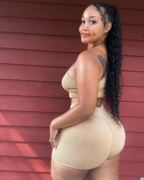 bbw épais uniquementfans sexe érotique photos