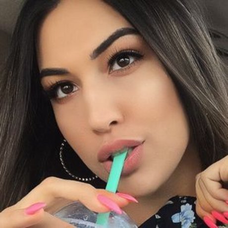 Rainey James modèle joli photo