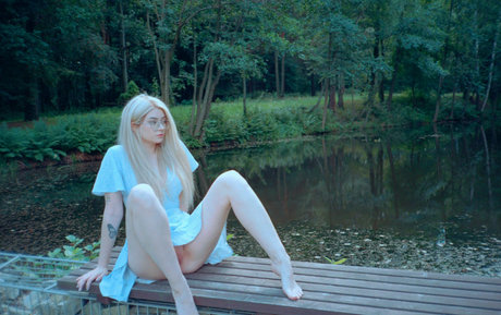 Angela Halee actrice des photos