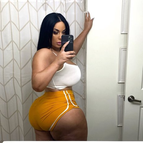 Gemstar star exclusive image