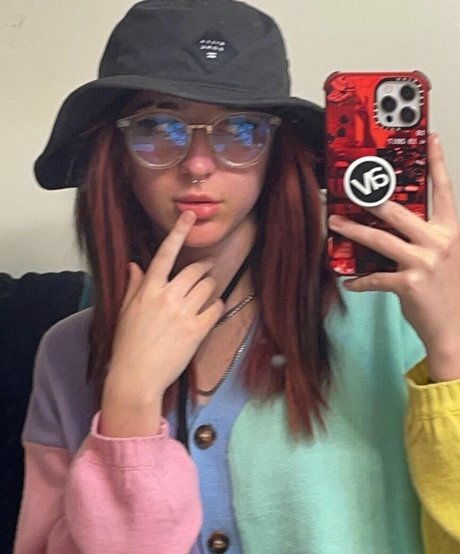 filles emo onlyfans sexy sympa image