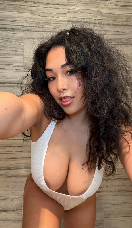 Dollycakes star du porno sympa image