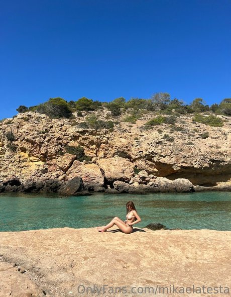 Mikaela Testa belle actrice photo