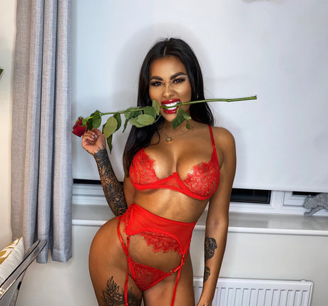 Nikita Jasmine modèle magnifique galeries