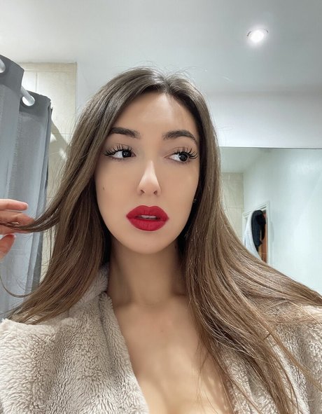 Coral Larsen haut étoile img