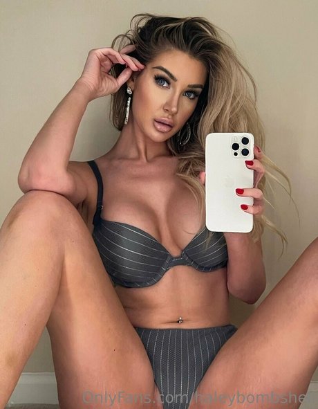 rousse aux gros seins onlyfans sexe pornographique photos