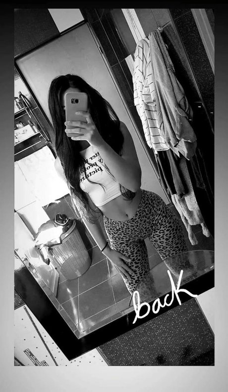 Madalina Mates star du porno xxx images