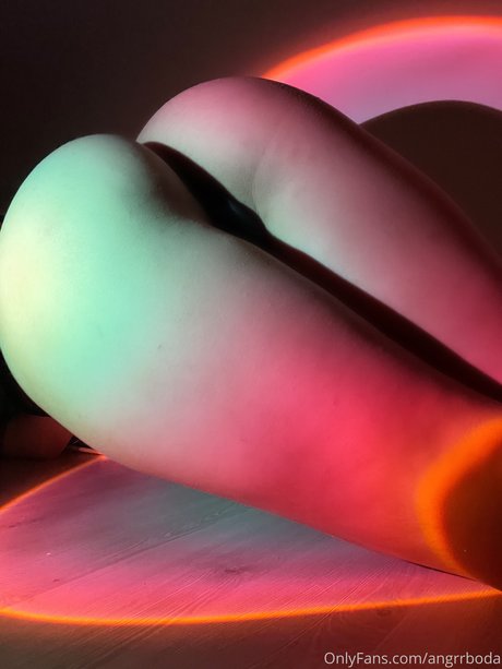 Miraiipek star du porno exclusive photos