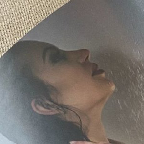 plage milf onlyfans exclusif parfait img