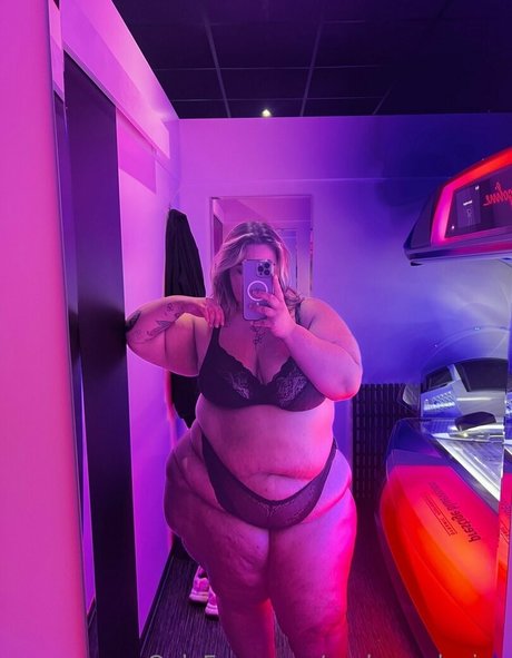 perla exclusive actrice xxx galeries