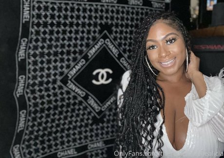 therealchanellealicia modèle xxx collection