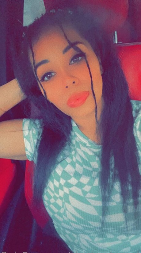 charieariemarie actrice exclusive photo