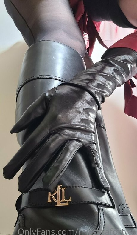 vieille milf onlyfans sexy érotique photo