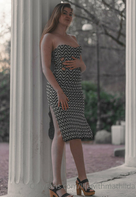 LifeWithMatilda beau modèle photo