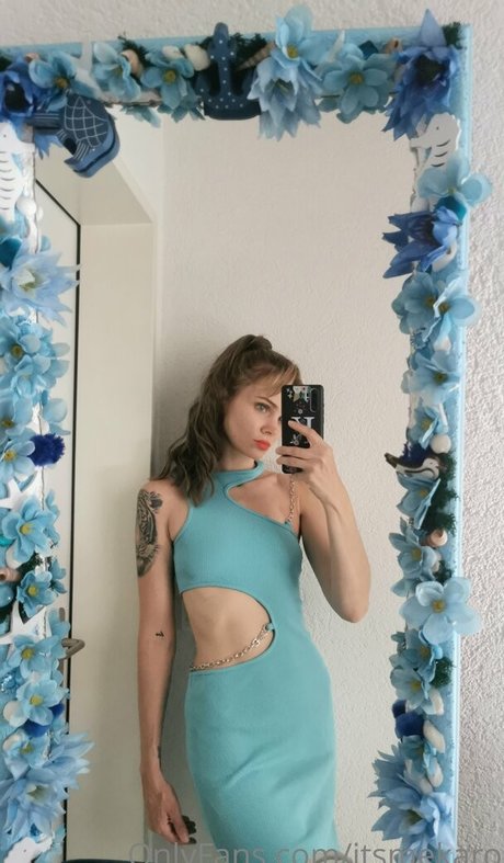 itsmekaro haut modèle image