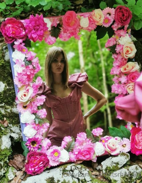 itsmekaro actrice xxx photo