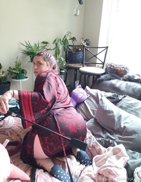 manic pixiehokage actrice de nus images