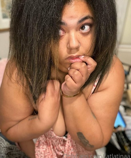 fatlatinaa modèle pornographique image