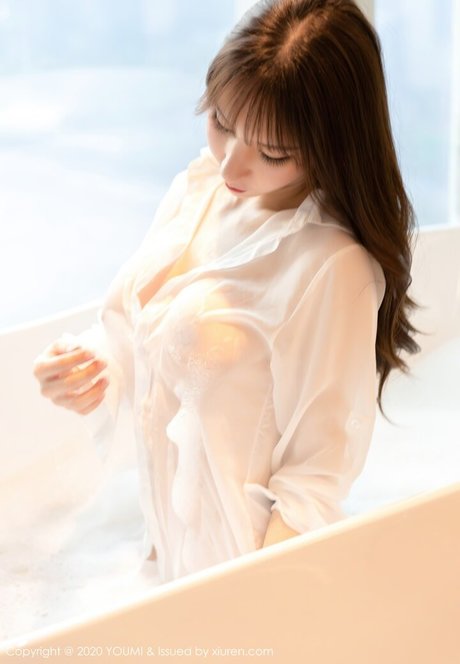 Zhou Yuxi étoile chaude des photos