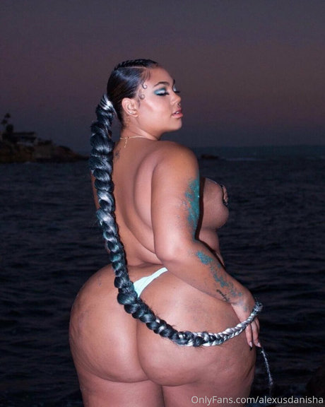 alexusdanisha modèle érotique galerie