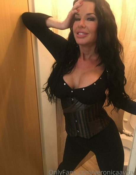 veronicaavluv actrice pornographique photos