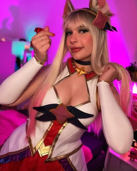 visage blond uniquementfans top pornographique des photos