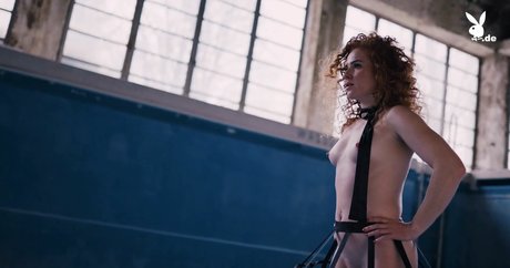 Sarah Hannemann star du porno adulte img