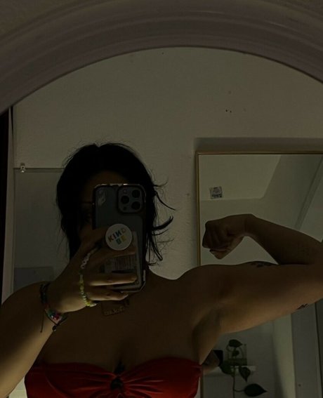 scarlettviv modèle de sexe image