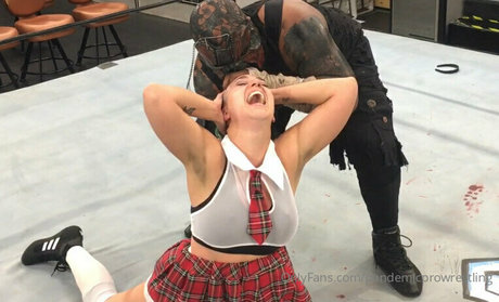 gros seins ébène onlyfans nus érotiques photos