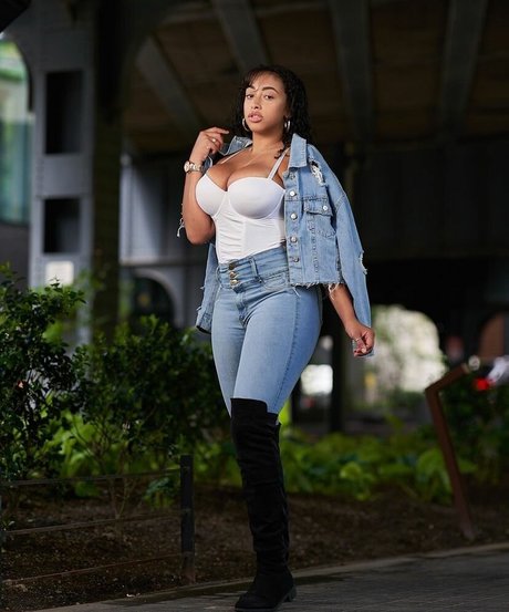 cristina celii sexe star photos