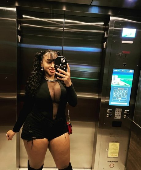 cristina celii modèle gratuit photos